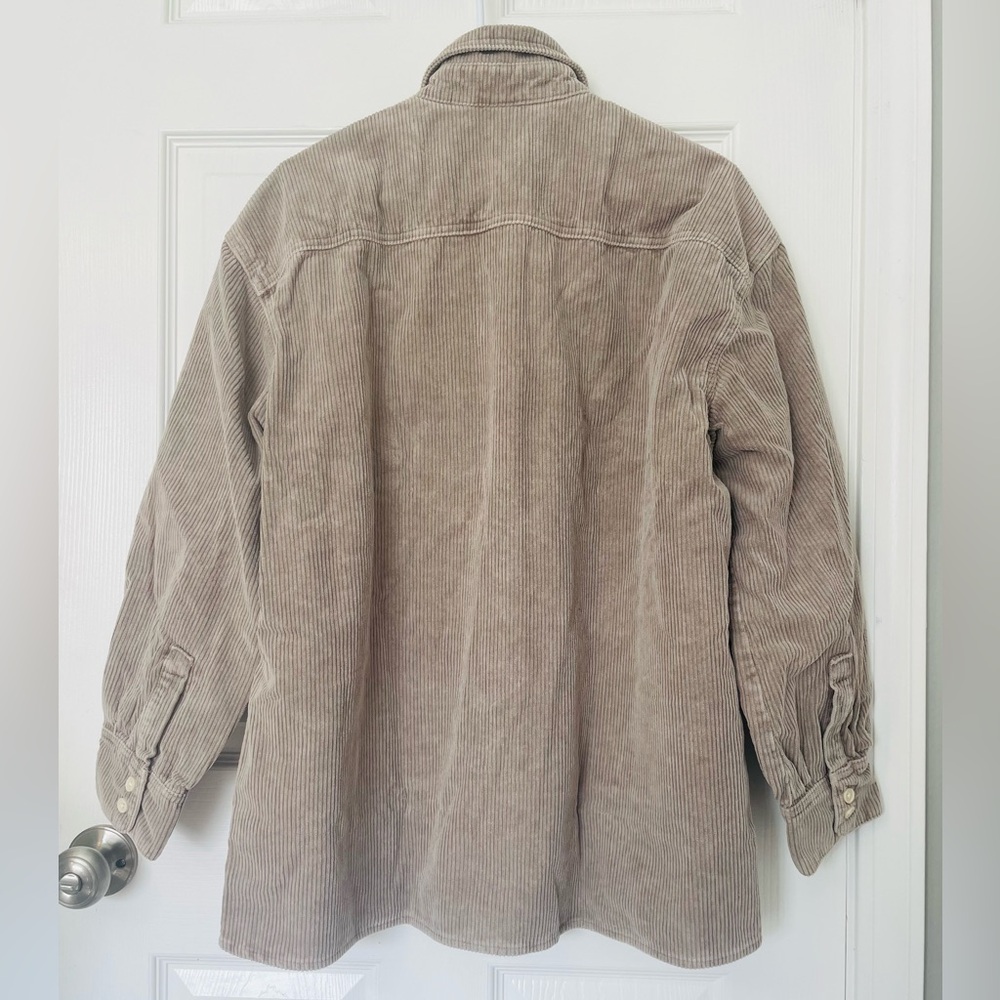 Levi’s relaxed fit button up (Multiple sizes) - Picture 8 of 16